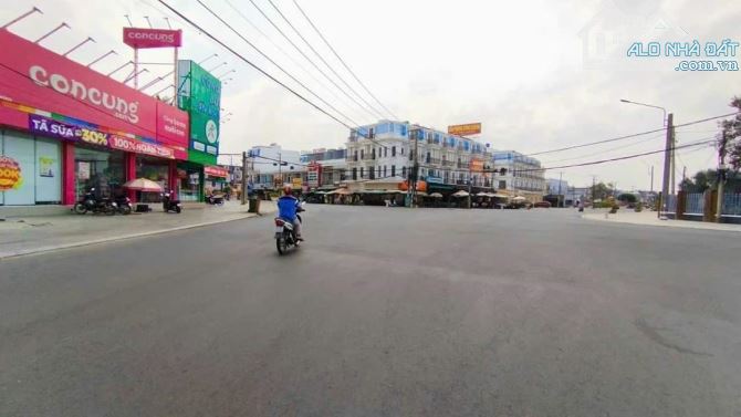 1080m2 có 150m2 thổ nhựa Nguyễn văn Mỹ Bình tịnh _Tân trụ Long An 1,5 tỷ rẻ - 4