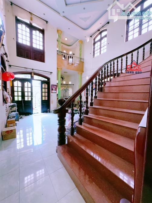 A007 🆘Bán biệt thự mặt tiền đường Dã Tượng Tâm huyết P.Tam Hoà .TP Biên Hoà. ------------ - 7