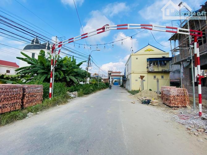 Ms Linh-Bán 200m2 đất xây biệt thự cực đẹp tại Chung Cư Quỳnh Hoàng-Nam Sơn giá 18,5 tr/m2