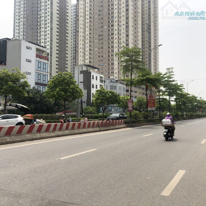 Bán nhà mặt phố Vạn Xuân QL32 Lai Xá Kinh doanh đỉnh 6 Tầng mặt tiền 7.7m vỉa hè - 1