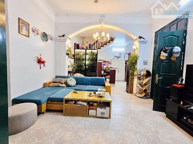 BÁN NHÀ**NGỌC THUỴ**, 43 M2, NGÕ TRƯỚC NHÀ Ô TÔ TRÁNH, LÔ GÓC, GIÁ 6,4 TỶ - 1