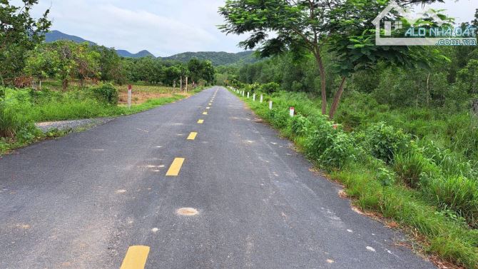 LONG MỸ_PHƯỚC HẢI  Mặt tiền đường nhựa chủ đã xây tường rào xong cách biển chỉ 5km. Dt 10 - 1