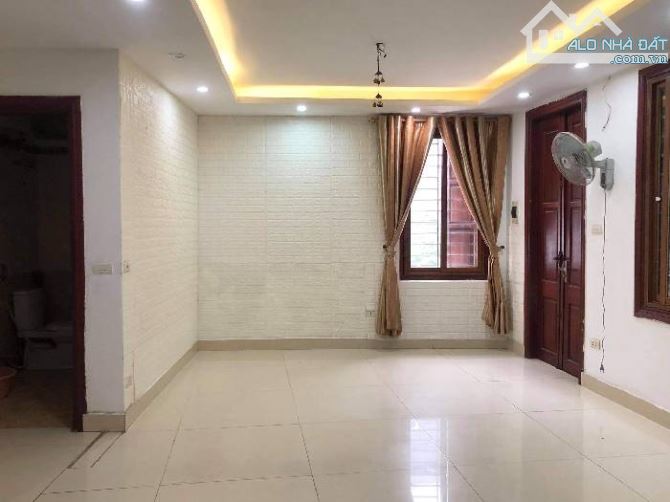 Bán nhà mặt phố Nguyễn Thái Học, 4 TẦNG, 40M2, MẶT PHỐ THOÁNG MÁT, Khu VIP - 4