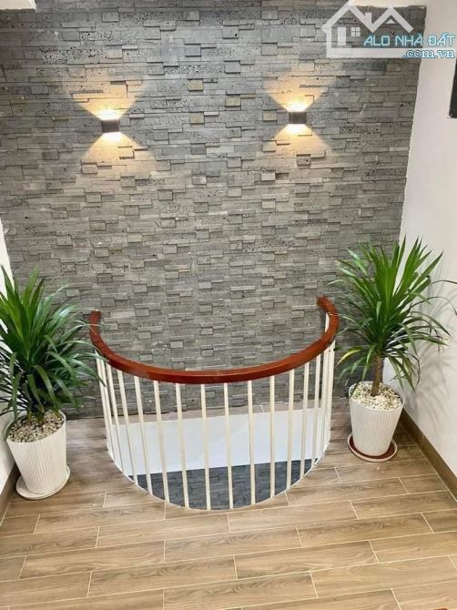 TÔI CẦN BÁN NHÀ MT ĐƯỜNG NGUYỄN TRÃI, Q5 - GIÁ 4,2 TỶ / 5,5M X 12M. SỔ SẴN - 6