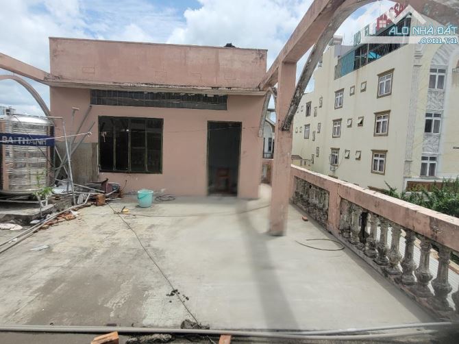 MẶT TIỀN NGUYỄN VĂN QUÁ HẺM XE TẢI SAU 266M2(7X38), 4TẦNG, CHO THUÊ 44TR. GIÁ CHỈ 100TRM2 - 8
