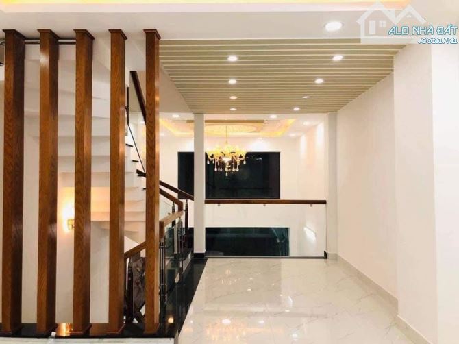 Bán nhà 1 trệt 1 lầu 60,5m2 với giá 645tr tại đường Ấp 3, Xã Đông Thạnh, Huyện Hóc Môn