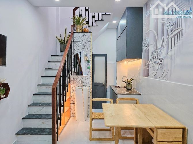 Nhà nhỏ 1ty850 - 3 tầng mới kèm nội thất - Nguyễn Văn Công ,P3,Gò Vấp