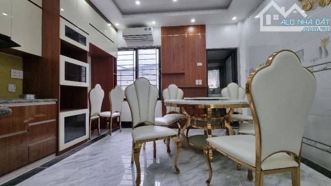 Bán nhà mặt phố Hà Đông, 72 m2, 5 tầng thang máy, 19 tỷ - Nhà mặt tiền rộng, đầy đủ nội th