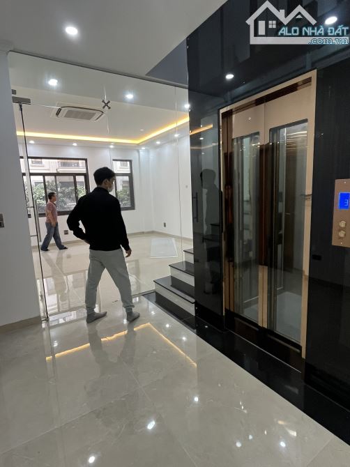 Cho thuê văn phòng dự án Him Lam Vạn Phúc, 90 m2/tầng gồm 2 phòng làm việc - 1