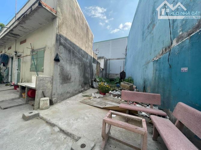 kẹt tiền cần bán gấp lô đất  100m2 - gần khu công nghiệp giá chỉ 750 triệu gọi xem đất - 1
