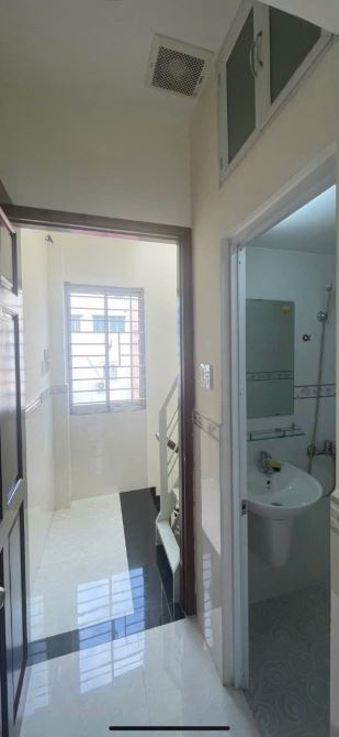 Nhà mới, cứng, (3x8m 2 lầu 2pn 3wc), 468/2A Hoà Hảo, Q10 - 1