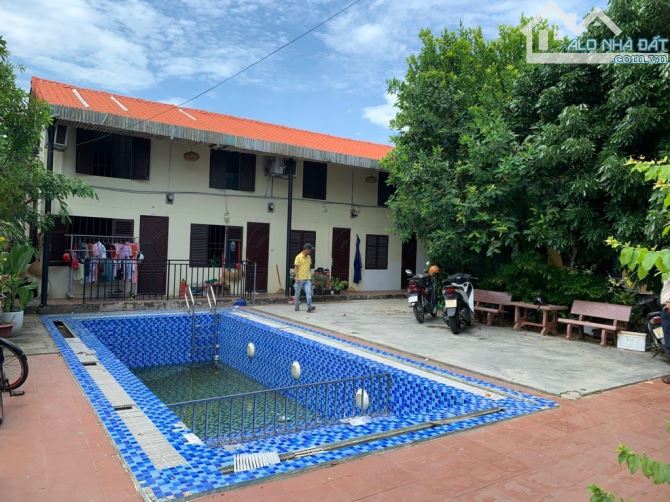 Bán 4 lô liền kề đường Vân Đài Nữ Sĩ, tặng luôn 1 căn homestay kèm hồ bơi. - 2