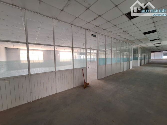 Cho thuê kho xưởng tdt: 7.000m2, x: 6.000m2,vp:500m2, Đức Hòa ,Long An - 2