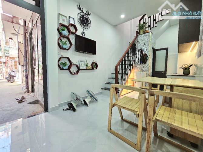 Nhà nhỏ 1ty850 - 3 tầng mới kèm nội thất - Nguyễn Văn Công ,P3,Gò Vấp - 2