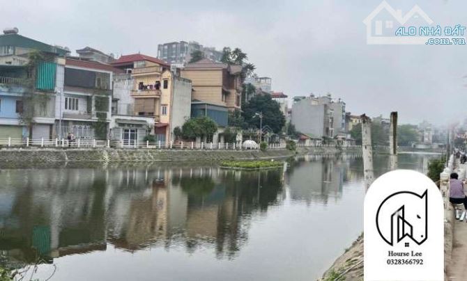 Cực phẩm mặt hồ Ngọc Lâm, trung tâm kinh doanh sầm uất tấp nập 112m, mặt tiền: 14m, 27 tỷ - 2