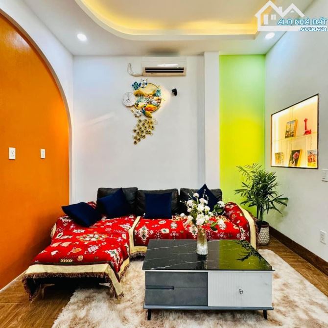 Bán nhà VIP Đ.Nguyễn Duy Trinh,Q9,DT: 65m2 chỉ 3tỷ650 có sổ hồng riêng hẻm rộng. - 2