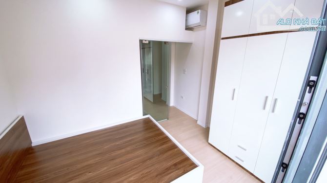 Cho thuê chung cư thang máy đủ tiện nghi ngõ 260 phố Cầu Giấy, gần Chùa Hà. - 4