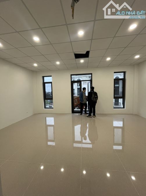 Cho thuê văn phòng dự án Him Lam Vạn Phúc, 90 m2/tầng gồm 2 phòng làm việc - 5