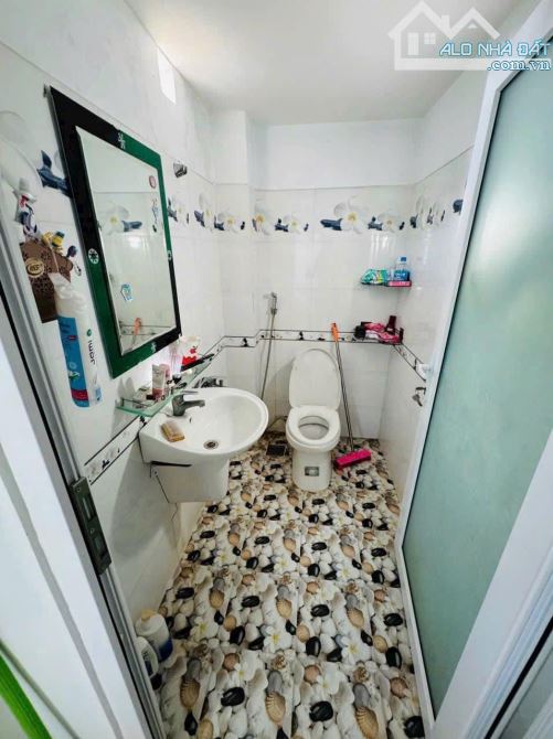 BÁN NHÀ NGUYỄN TƯ GIẢN, 4x15, 3 Tầng, Ô Tô đậu cửa Cạnh Emart 2 Giá Nhỉnh 4 tỷ 8 ( TL) - 5