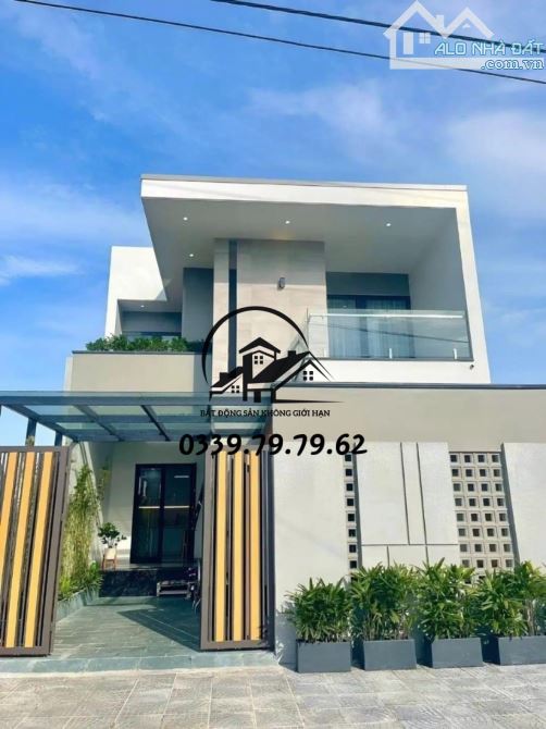 TẶNG BỘ NỘI THẤT CAO CẤP HOẶC GIẢM NGAY 100 TRIỆU