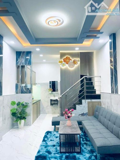 Hẻm thông 1 xẹc Lò Gốm, 35m2, 2 tầng BTCT 2PN, XH đậu cách 3 căn