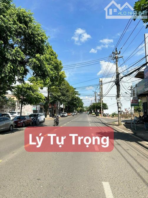 MẶT TIỀN LÝ TỰ TRỌNG VỊ TRÍ KINH DOANH CỰC ĐẸP GIẢM GIÁ 6tỷ6 XUỐNG 6tỷ3