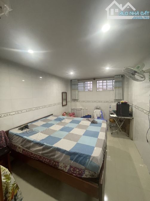 Bán nhà gác lửng 72m2 SHR thổ cư đường ô tô (P.Hoà Bình) - 1