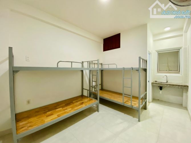 siêu ưu đãi 30m2 phòng trọ cho tối đa 3-4 người ở vô tư ngay tại trung tâm q7 chỉ với 3tr5 - 1