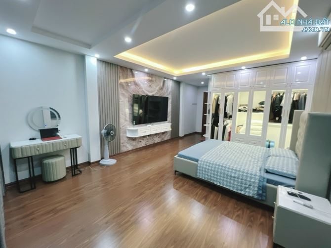 NHÀ ĐẸP NGUYỄN VĂN CỪ, 56M²*7 TẦNG THANG MÁY, GARA Ô TÔ, KINH DOANH, ĐỦ NỘI THẤT, Ở NGAY - 2