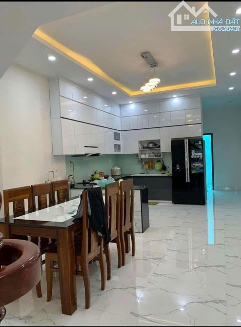 Cần bán Nhà 1 trệt 1 lầu Bình chánh , 85m2 - Giá 810triệu - 3