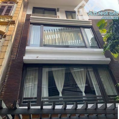 Cho thuê nhà 4 tầng phố Đào Tấn, Ba Đình, Hà Nội giá 15 triệu gần phố