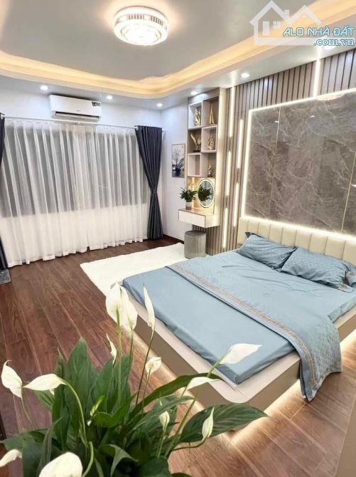 Bán nhà Hai Bà Trưng 30m2 nhà đẹp ở ngay đầy đủ nội thất 4.68 tỷ