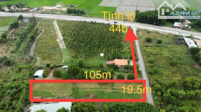 2000m2 sẵn 300m thổ cư cách TL 44B chỉ 200m giá 5 tỷ 700