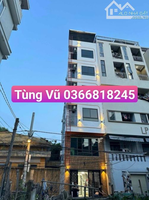 Chung cư mini 11 phòng mới vận hành, ô tô đỗ cửa