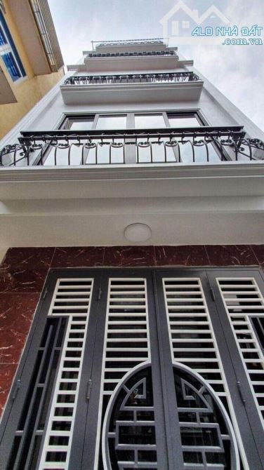 Bán nhà Tả Thanh Oai 40m2,thực tế 45m2 mới đẹp,gần phố giá chỉ 2.9 tỷ