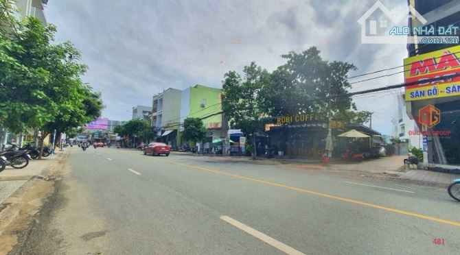 Bán đất đường Cách Mạng Tháng 8; sổ hồng 209m2 vị trí đắc địa lô góc 2 mặt tiền giá 35 tỷ - 1