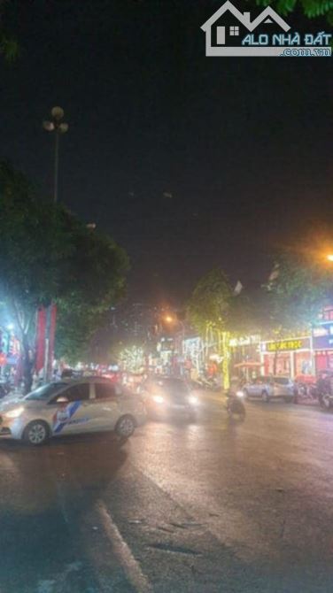 Bán nhà mặt phố Nguyễn Văn Lộc 90m2 nhà 4 tầng giá chưa đến 42.5 tỷ - 1