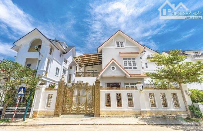 BIỆT THỰ ĐẲNG VẤP KQH GOLF VALLEY P2 ĐÀ LẠT CÁCH HỒ XUÂN HƯƠNG SÂN GOLD CHỈ 500M - 1