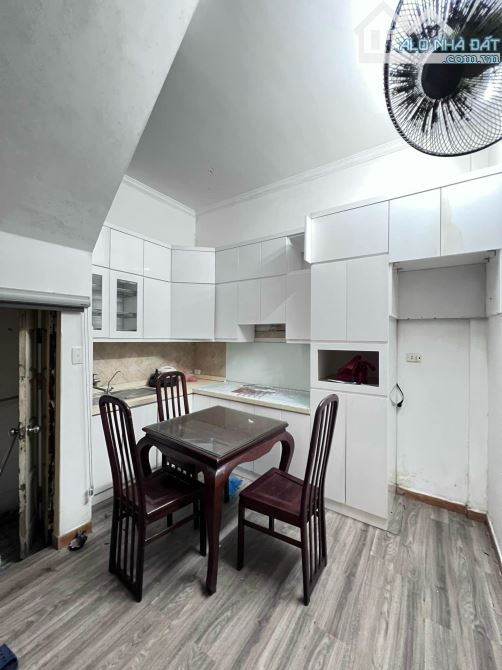 Bán nhà phân lô ngõ 62 Nguyễn Chí Thanh 40mx4T 3PN MT 4m nhỉnh 10 tỷ oto tránh KD Đống Đa - 1