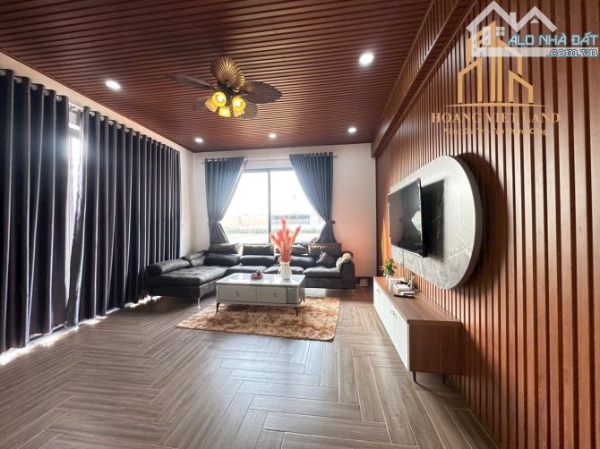 Bán căn Villa đẹp hẻm Y Wang  —— Căn Villa đẹp nằm ngay trung tâm có hồ bơi, hai mặt ti - 2