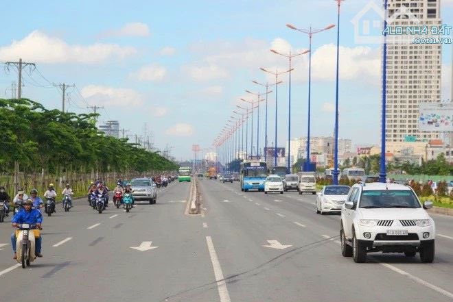 Bán 1.500m2 đất Xa Lộ Hà Nội phường Thảo Điền đã có GPXD 3 hầm 19 tầng chỉ 650tỷ - 2