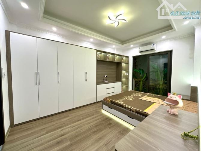 Hoa hậu chân dài Hai Bà Trưng - full nôi thất, 40m*5 tầng - sổ đỏ nở hậu giá hơn 6 tỷ - 2