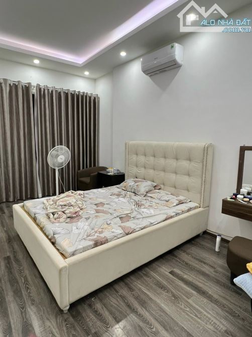 Bán nhà Đội Cấn, nhà đẹp gần phố, mặt ngõ ô tô, kinh doanh đỉnh, 49m2, 12.8 tỷ - 2