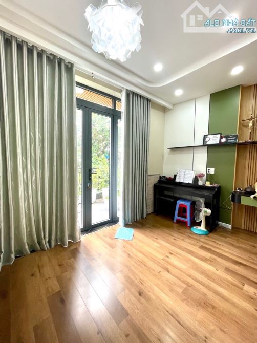 HẺM XE HƠI THÔNG NỞ HẬU, MẶT TIỀN 5M- ĐƯỜNG NGUYỄN VĂN KHỐI - 71M2 - 2