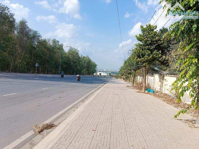 Cho thuê kho xưởng Đức Hòa ,Long An kv: 6.000m2,xưởng : 2.880m2, Văn phòng:192m2 ( 2 tầng) - 2