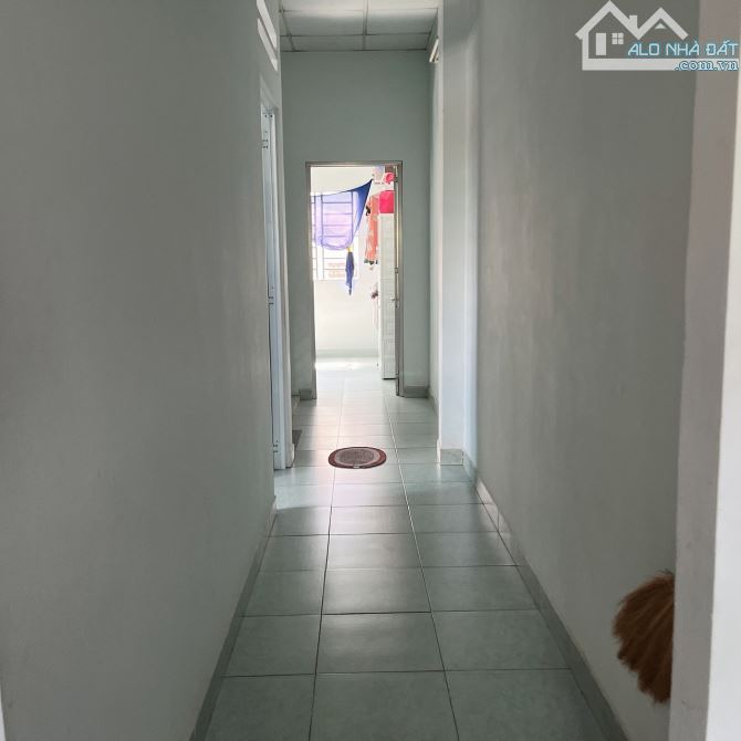 Mặt tiền đường 70m2, 2 tầng 3.7m x 19m kinh doanh giá chỉ 5.5 tỷ. - 3