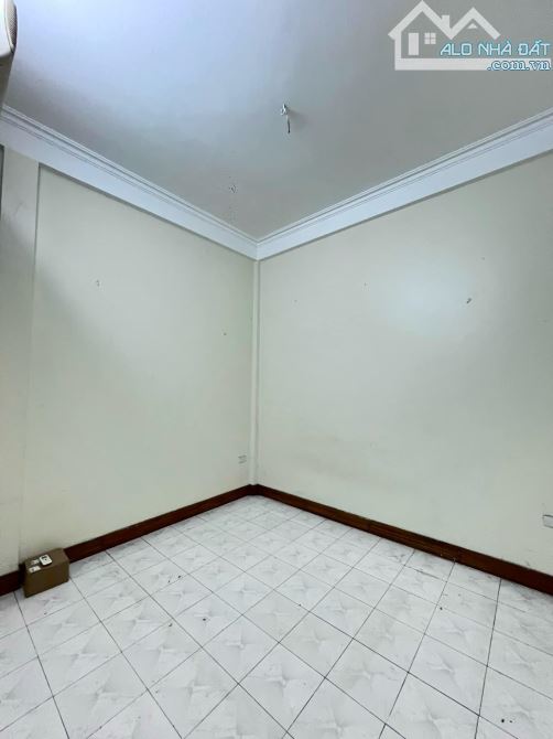 Bán nhà phân lô ngõ 62 Nguyễn Chí Thanh 40mx4T 3PN MT 4m nhỉnh 10 tỷ oto tránh KD Đống Đa - 4