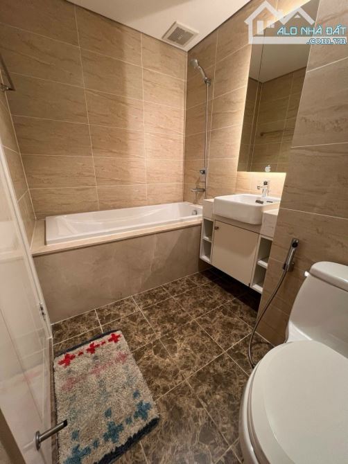 Cho thuê căn hộ Handi Resco - 31 Lê Văn Lương 105m². 3 phòng ngủ full đồ nội thất cao cấp. - 5