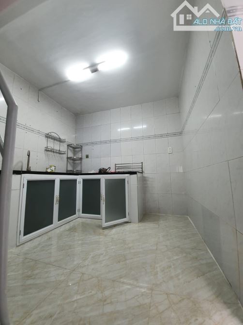 Bán Nhà Hậu Lân Bà Điểm, 101m2, 2 Tầng đẹp, hẻm xe hơi 6m, vừa ở vừa có dòng tiền 5 tr/áng - 5