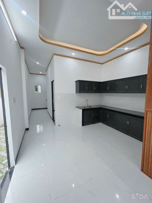 Bán gấp nhà mới xây 1 trệt 1 lầu thổ cư sổ riêng cầm tay sẵn, ngay trường THCS Thạnh Phú - 7